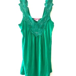 VTG Leaf Green Tank Top
